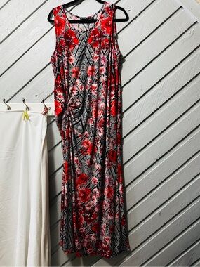 Sleeveless Red Floral Maxi Dress ladies L XL 18/20 stretch fabric flowy resort